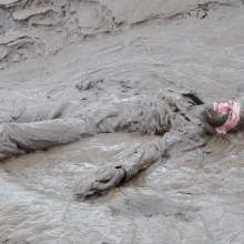 DungeonMasterOne: Aurora's Dungarees Mudbath
