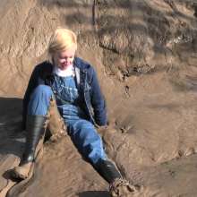DungeonMasterOne: Aurora's Dungarees Mudbath