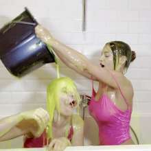 FemmeSplosh: Josephine Jackson X Ellie Shou Giggly Gunge Bath