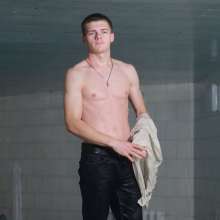 WetlookerUpdates: Wet guys on Wetlooker!