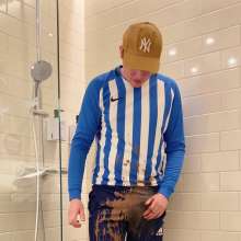 vstyle83: Messy Adidas and Nike in Hotel Room Shower