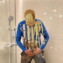 vstyle83: Messy Adidas and Nike in Hotel Room Shower