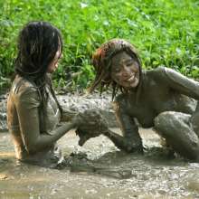 dlodoski: Angel and Crystal, Mud Tug of War--Photos