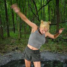 dlodoski: Summer, Struggling in Deep Mpvbleck--Photos