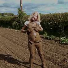 custardcouple: Muddy Afternoon In Light Tight Jeans