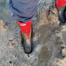MuddySideUp: Muddy Red Hunters 03