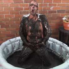 custardcouple: Mud Lust-The Frustrated HouseWife