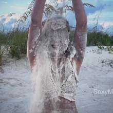 Alana SexyMessyBabes: Naughty on the Beach