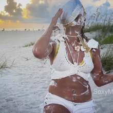 Alana SexyMessyBabes: Naughty on the Beach