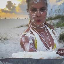 Alana SexyMessyBabes: Naughty on the Beach