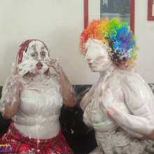 Hikari-Studio-Wam: Sexy Clowns (pies and Topless)
