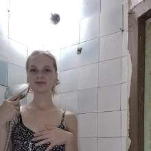 Top Messy Girls: Shower