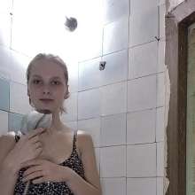 Top Messy Girls: Shower