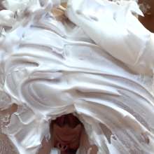 Wamgirlx: Snow Foam Rubbed into My Bum