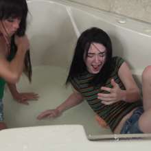 Jayce: Surprise Slime, Slouch Socks+Bikini's with Taylor and Me!