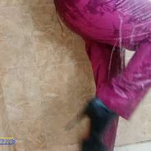 Hikari-Studio-Wam: Taking a Good Shower with My Fuchsia Suit