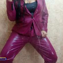Hikari-Studio-Wam: Taking a Good Shower with My Fuchsia Suit