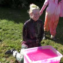 LiquidX: The Messyworld Summer Games: Janey Vs Samantha 04
