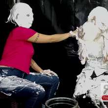 Ready2Wam Studio: Toss The Coin Messy Game with Diana and Monica