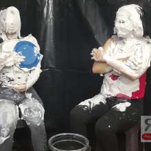 Ready2Wam Studio: Toss The Coin Messy Game with Viviana and Monica
