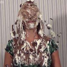 Anglefan: Vivi gets some real pies!