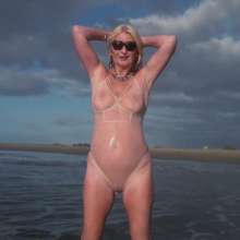 custardcouple: Wet Clothes In Public 1