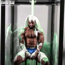 jay852uk: Bodybuilder Charlie instantly regrets visiting the Great British Gunge Tank