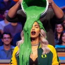 h361361: College cheerleaders green slimed