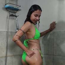 Ready2Wam Studio: Danna Gets Wet After Rock Paper Scissors with Maya