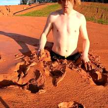 TannerQS: Exploring the Construction Site Clay