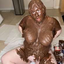 LolahLovebyte: Chocolate icing!