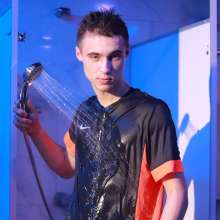 WetlookerUpdates: Wet guys on Wetlooker!