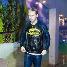 WetlookerUpdates: Wet guys on Wetlooker!