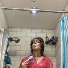 SmokySharon: Smoking in the shower!