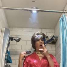 SmokySharon: Smoking in the shower!