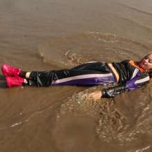eileenvogel: W464 Eileen layered outfit in the river