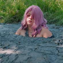 QS4Ever: Mary Orchid in Special Grade of Concrete