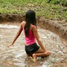 dlodoski: Princess Exploring a Peat Pit--Photos