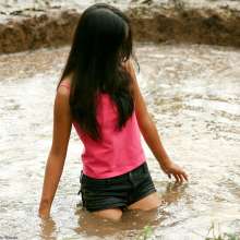 dlodoski: Princess Exploring a Peat Pit--Photos
