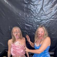 bsmessybakery: Naughty Birthday Cake Smash Ft April Paisley