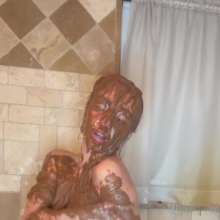 Slimed Models: Nude Sydney Covers Herself in Brownie Batter