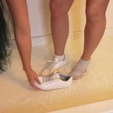 Custom Fetish Shoots: Roxy Wets Sneakers and Socks in the Shower