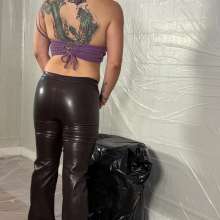 Miss Nicole: Sexy Giovanna Has a Blast Getting Slimed in Leather Pants