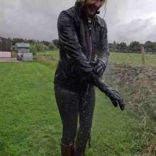 WetandMuddy: Video 107--Getting Down and Dirty
