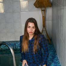 wet.look.me: Wetlook girl in Jeans and Shirt Pool Session | Wetlook.biz