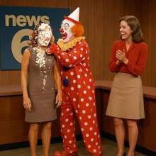 skirtpie: Anchorwoman