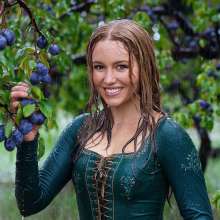 Wetmaxiskirts: Harvesting Through The Centuries (Wetlook)