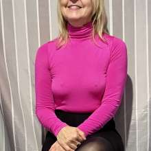 Putitinjames: Nice clean pink top